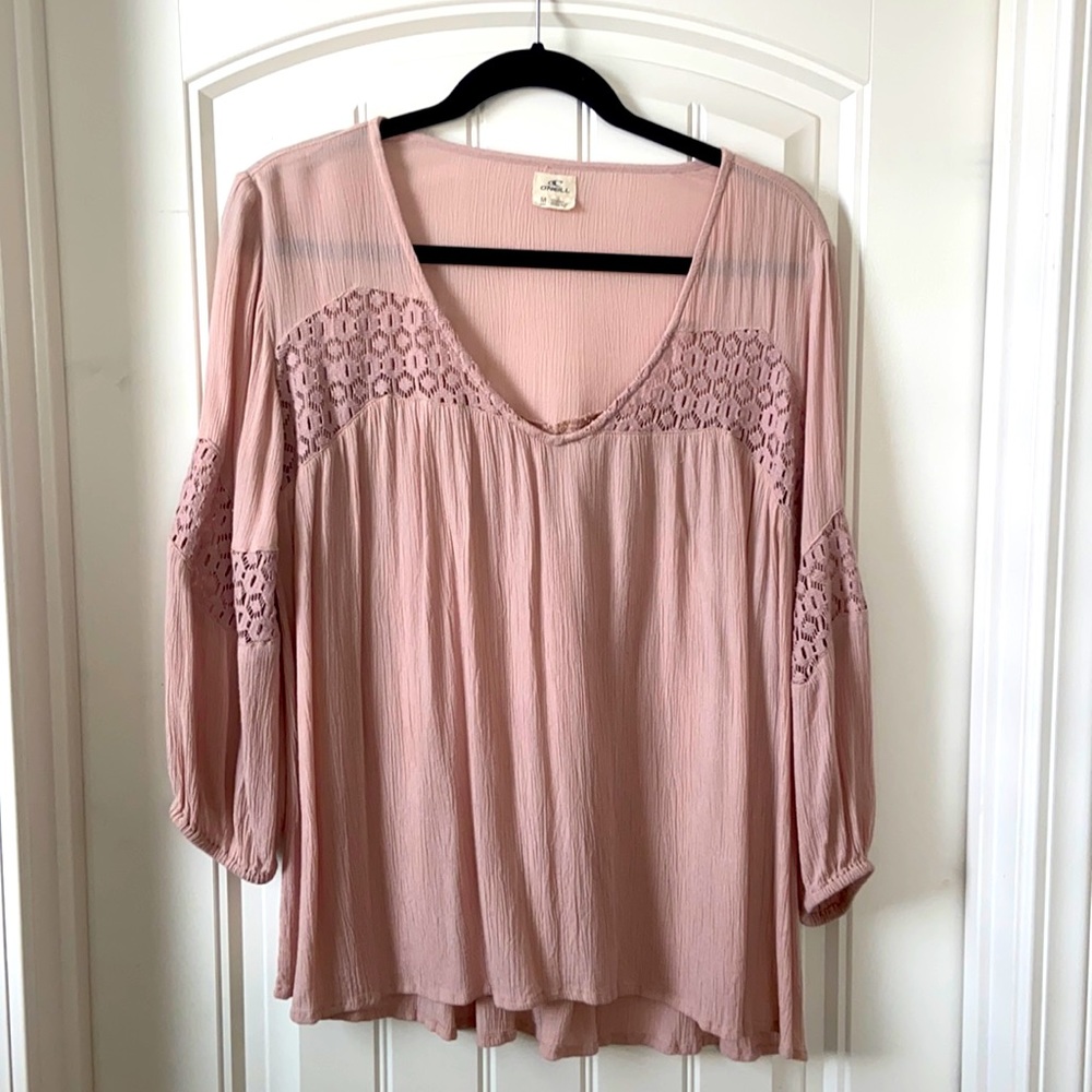 O’Neill flowy top